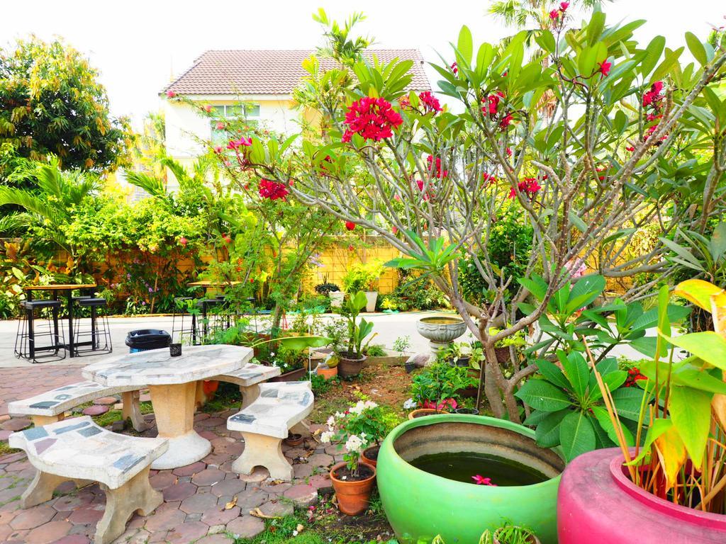 Bed and Breakfast Banmeesukko Phitsanulok Zewnętrze zdjęcie